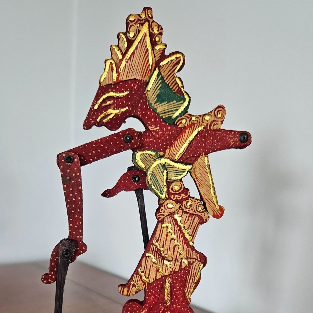 Dewi Shinta puppet NWOT